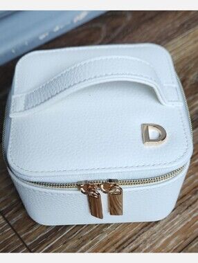 NWOT Kirkland's Home Jewelry Travel Box Square White Gold D Monogrammed